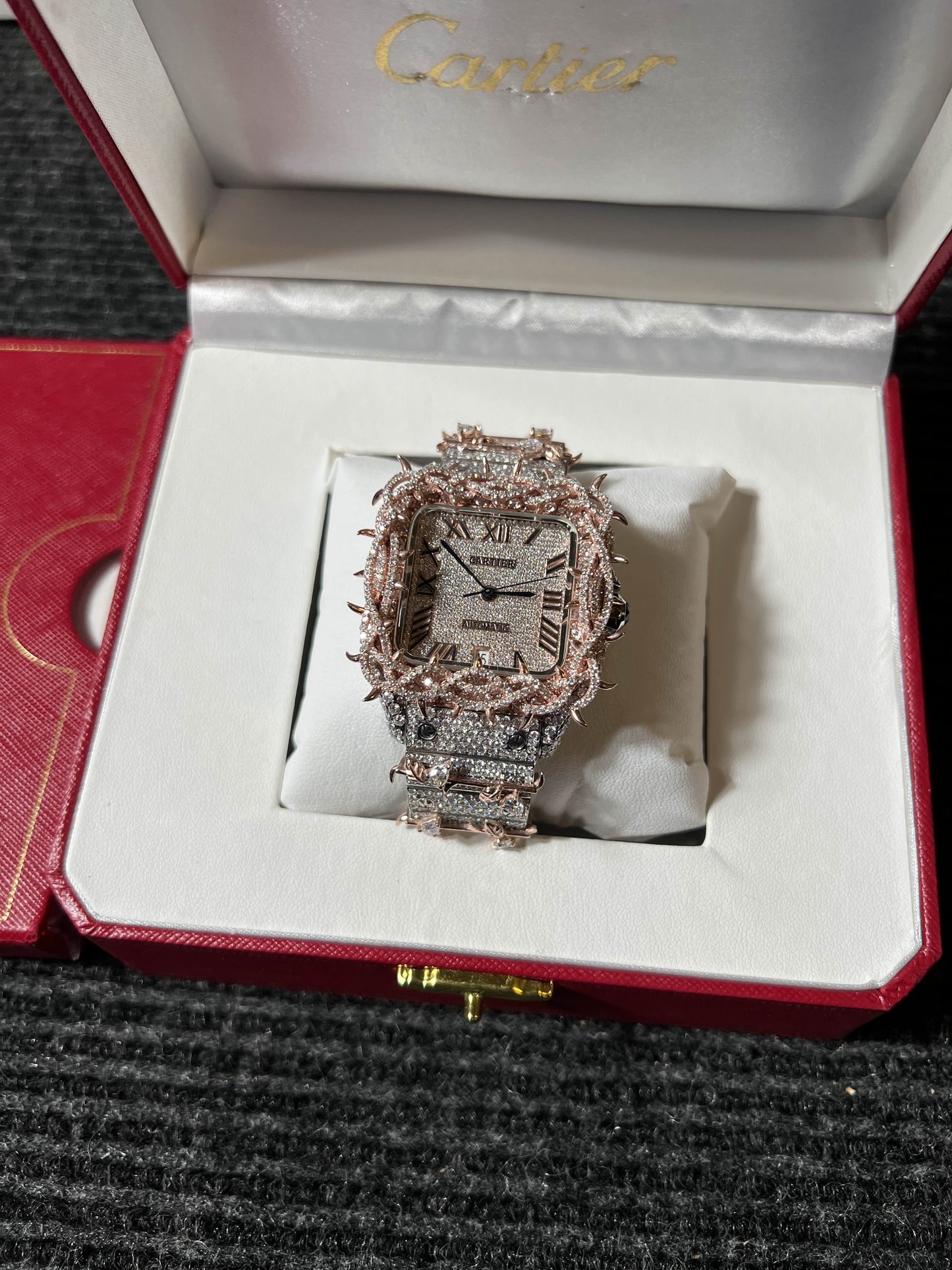 VVS1 Crimson Thorn Cartier